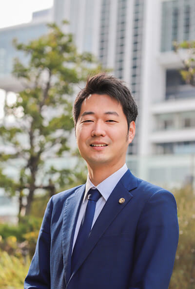 弁護士眞行寺 康平
